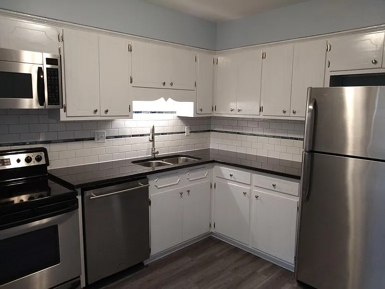 1450 Dover Rd #C — Photo 5