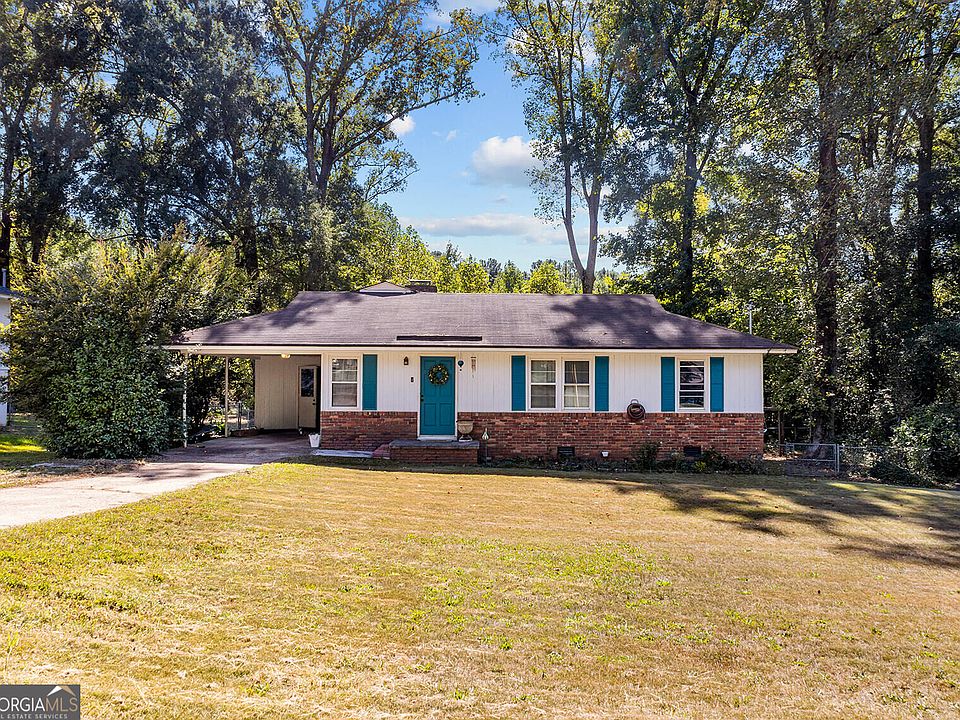1st image of 215 Rutland Cir