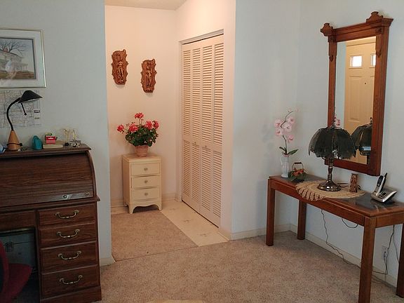 4th image of 2210 Sea Island Cir N