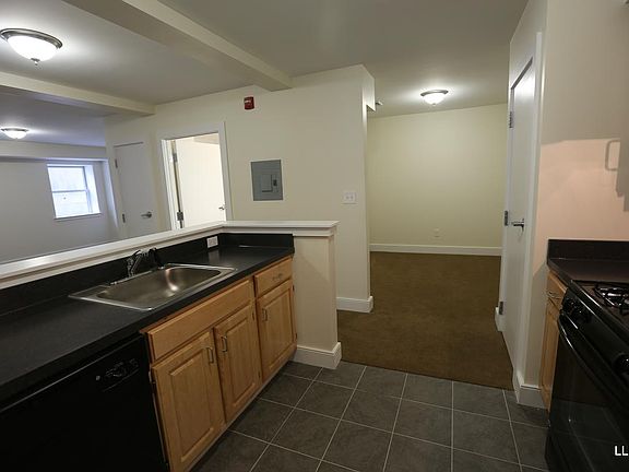 4th image of 78 Cedar St APT G07