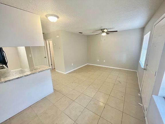4th image of 1631 Goodyear Ave APT 2