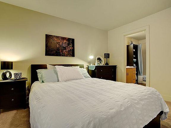 5th image of 711 E Denny Way Unit 102