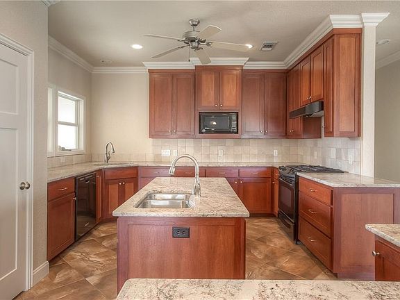 5th image of 3754 Trail Lake Dr