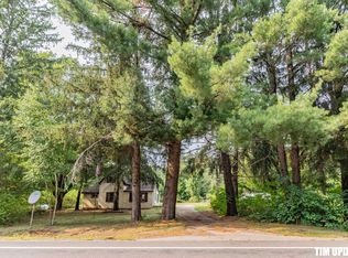 5924 E Sternberg Rd, Fruitport, MI 49415