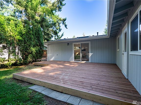 4th image of 3303 Mercury Cir SE