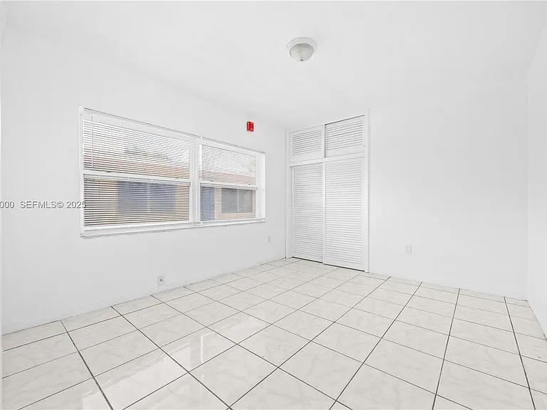 2072 NE 169th St #2 — Photo 12