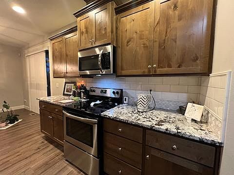 5th image of 6601 NE 71st Ave