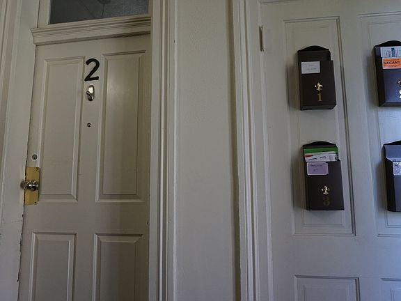 2nd image of 635 E 100 S APT 2