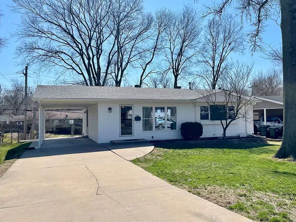 5228 Ville Angela Ln, Hazelwood, MO 63042