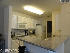 3rd image of 15000 Lenox Dr