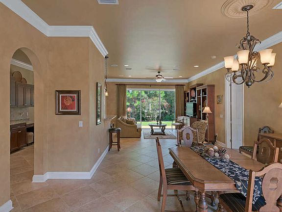 4th image of 4525 Golf Villa Ct Unit 901