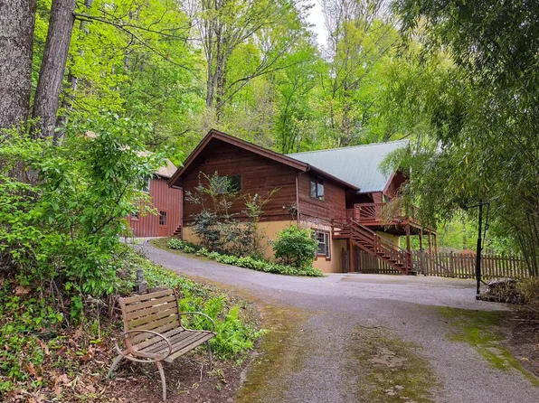 3548 Ridge Rd, Glen Rock, PA 17327