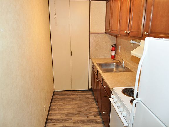2nd image of 835 Logan Ave NW #835