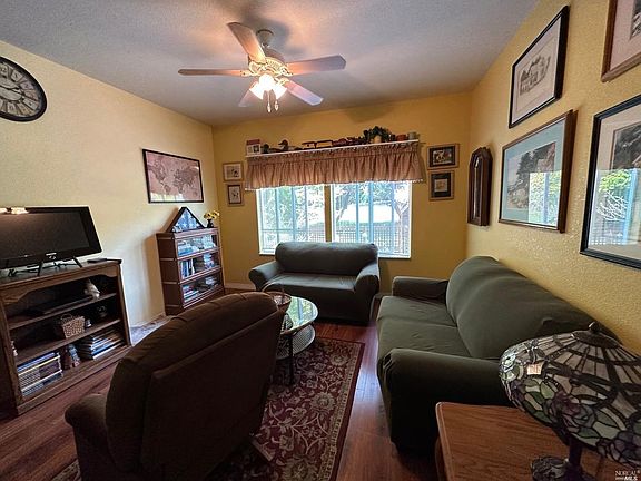 5th image of 32920 Parkview Drive