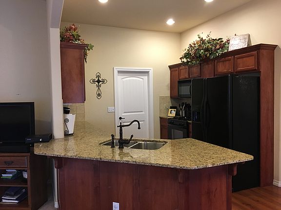 5th image of 508 SW 161st St
