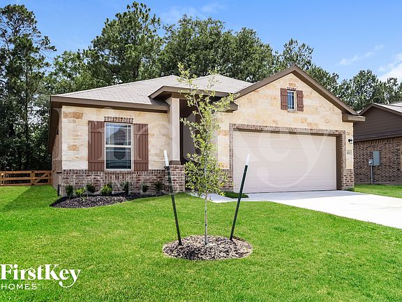 2nd image of 123 Lakeway Cir