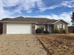 1384 Redbud Rd, Elkins, AR 72727