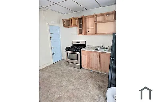 139 N Gross St #1 Photo 1