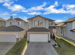 7939 2nd Ave SW, Edmonton, AB T6X 1K7