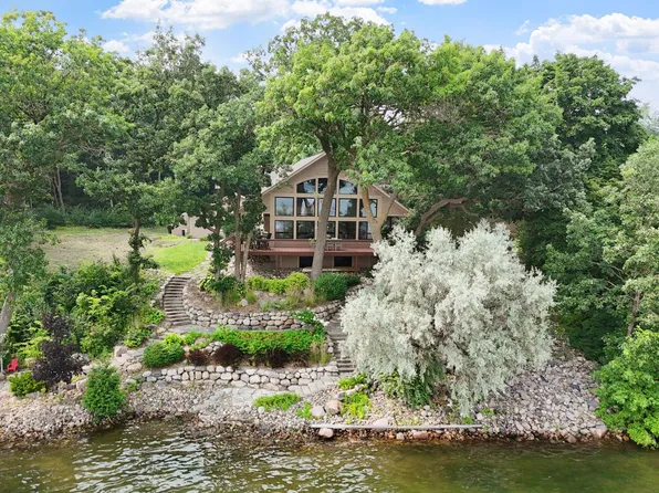 2112 Lake Pulaski Dr, Buffalo, MN 55313