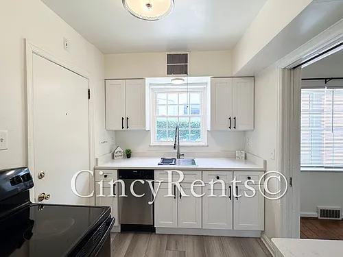 837 Van Dyke Ave #1 — Photo 7