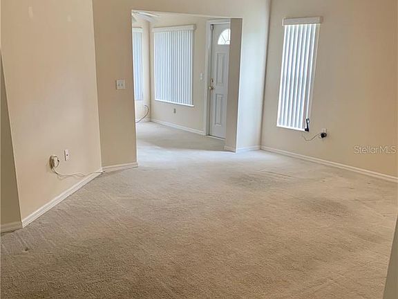 4th image of 2027 Rocky Pointe Dr