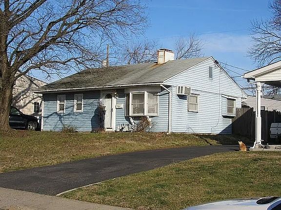 4th image of 317 Andover Rd