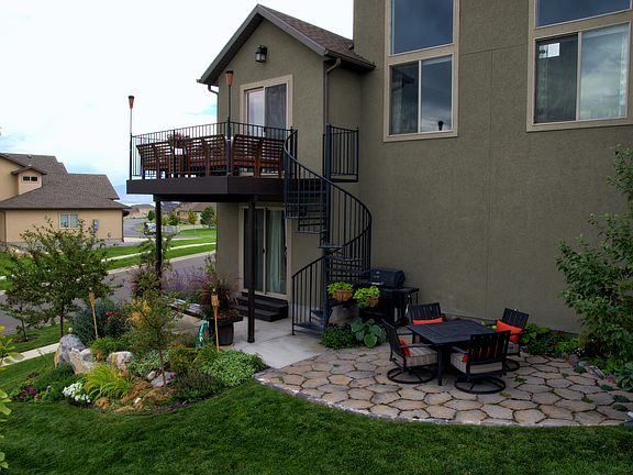 3rd image of 282 W Stillwater Dr