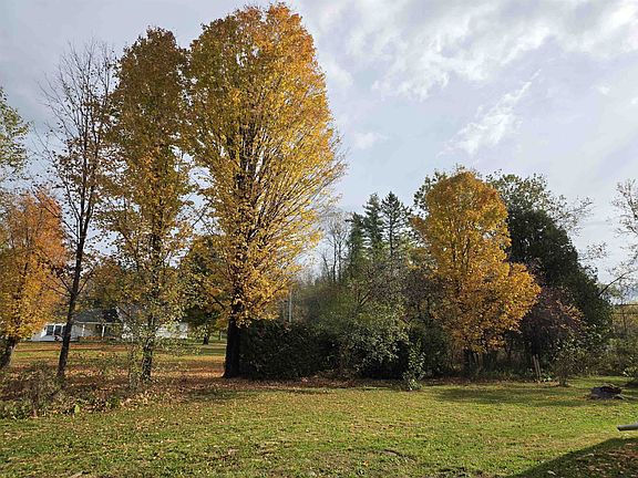 3rd image of 76 Harveys Hollow Road