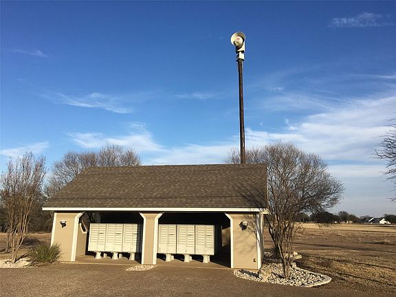 4th image of 37056 Woodacre Dr