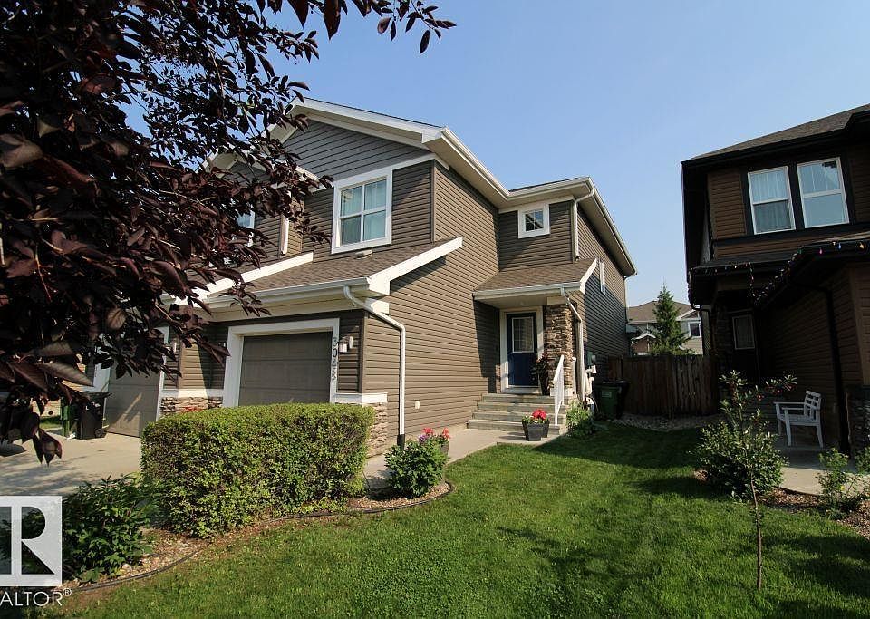 1st image of 3048 Harvey Cres NW