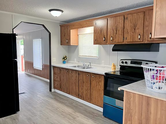 3rd image of 70 Deerwood Park