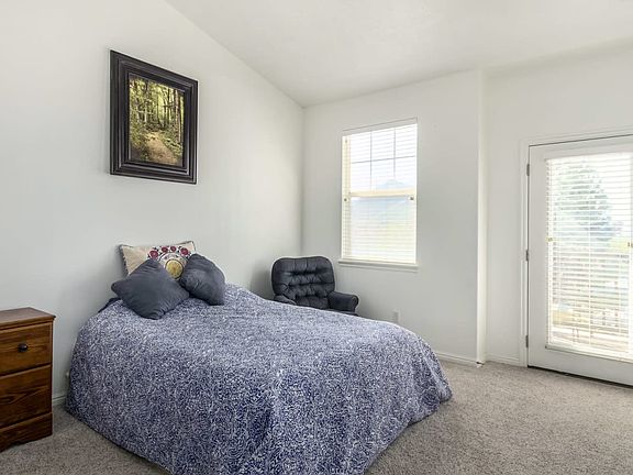 4th image of 1526 W 140 N #42