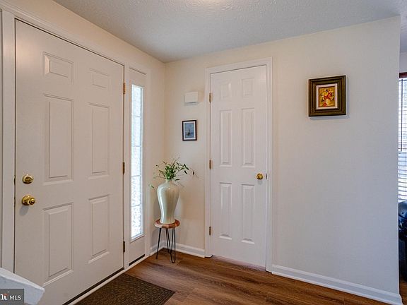 4th image of 1826 Chester Way