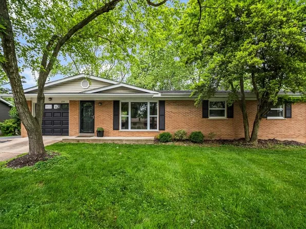 214 Flesher Dr, Ballwin, MO 63011