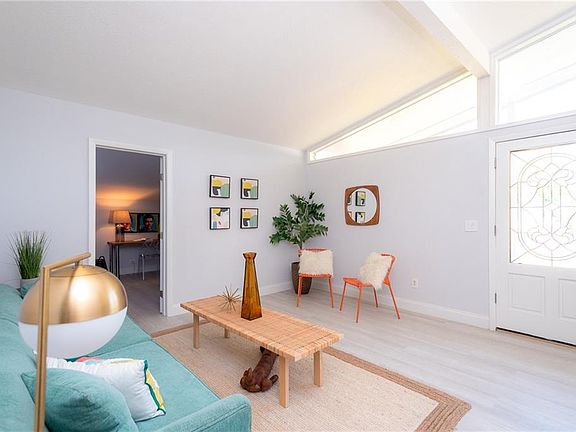 5th image of 6404 Walton Way