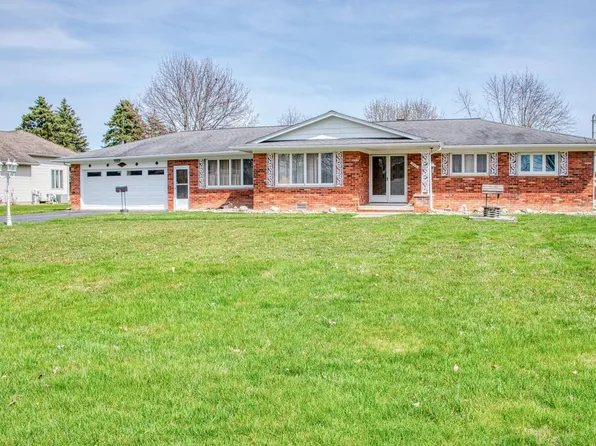 310 Elizabeth Dr, Owosso, MI 48867