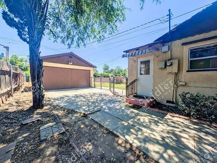 2 bed, 1.0 bath, 772 sqft, $2,295 — Photo 4