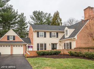10430 Democracy Ln, Potomac, MD 20854
