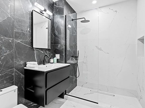 5th image of 406 Midwood St #1B