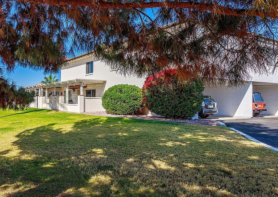 Exclusive Los Lagos Complex