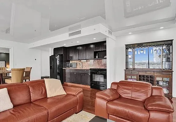 1720 Harrison St #14H — Photo 2