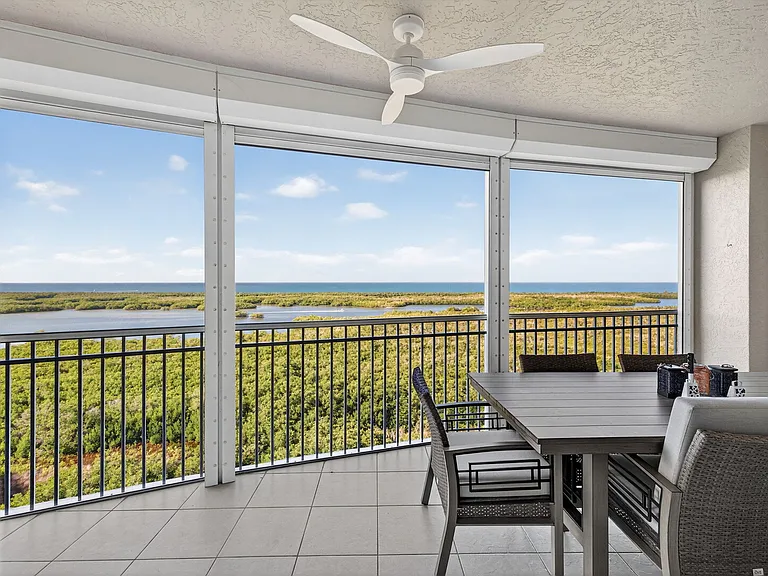 Arbor Lake Dr — Photo 5