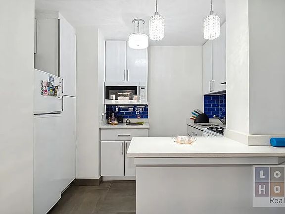 4th image of 212 Broadway APT G502
