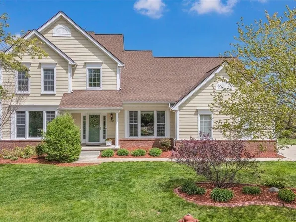 4247 Bold Mdws, Rochester, MI 48306