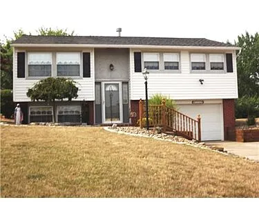 114 Coventry Dr photo 1
