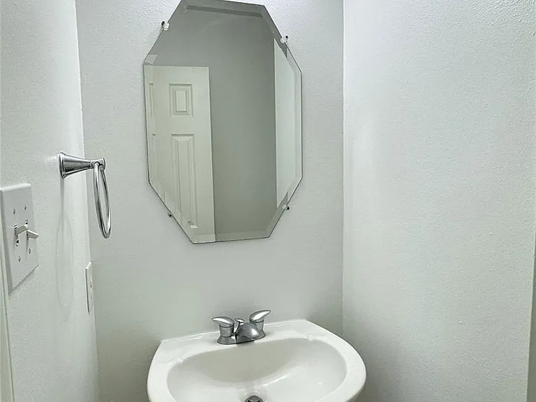 17630 Riata Springs Ln — Photo 18