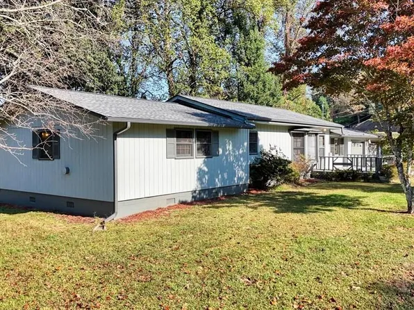 249 Bell St, Hiawassee, GA 30546