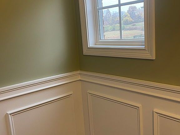 5th image of 2606 Twin Hills Ct