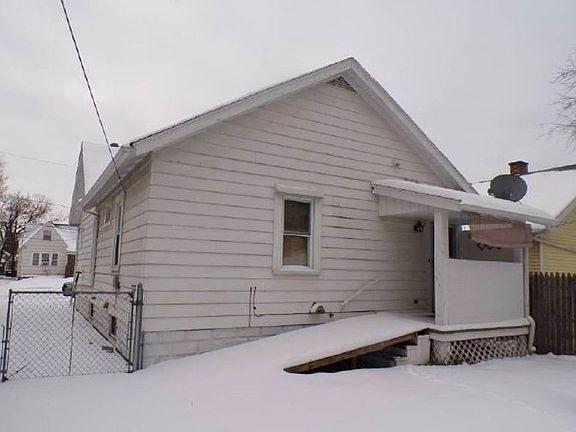 3rd image of 1736 Marlow Rd